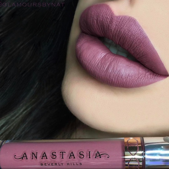 anastasia beverly hills poet